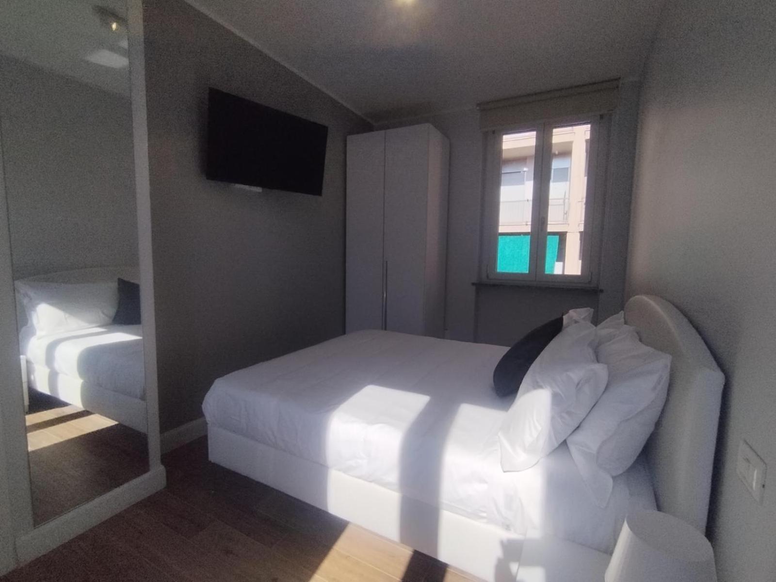Hh Hermoso Housing Asti Eksteriør bilde