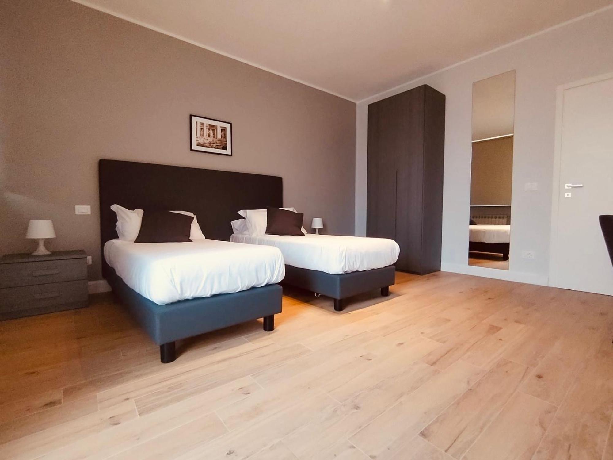 Hh Hermoso Housing Asti Eksteriør bilde