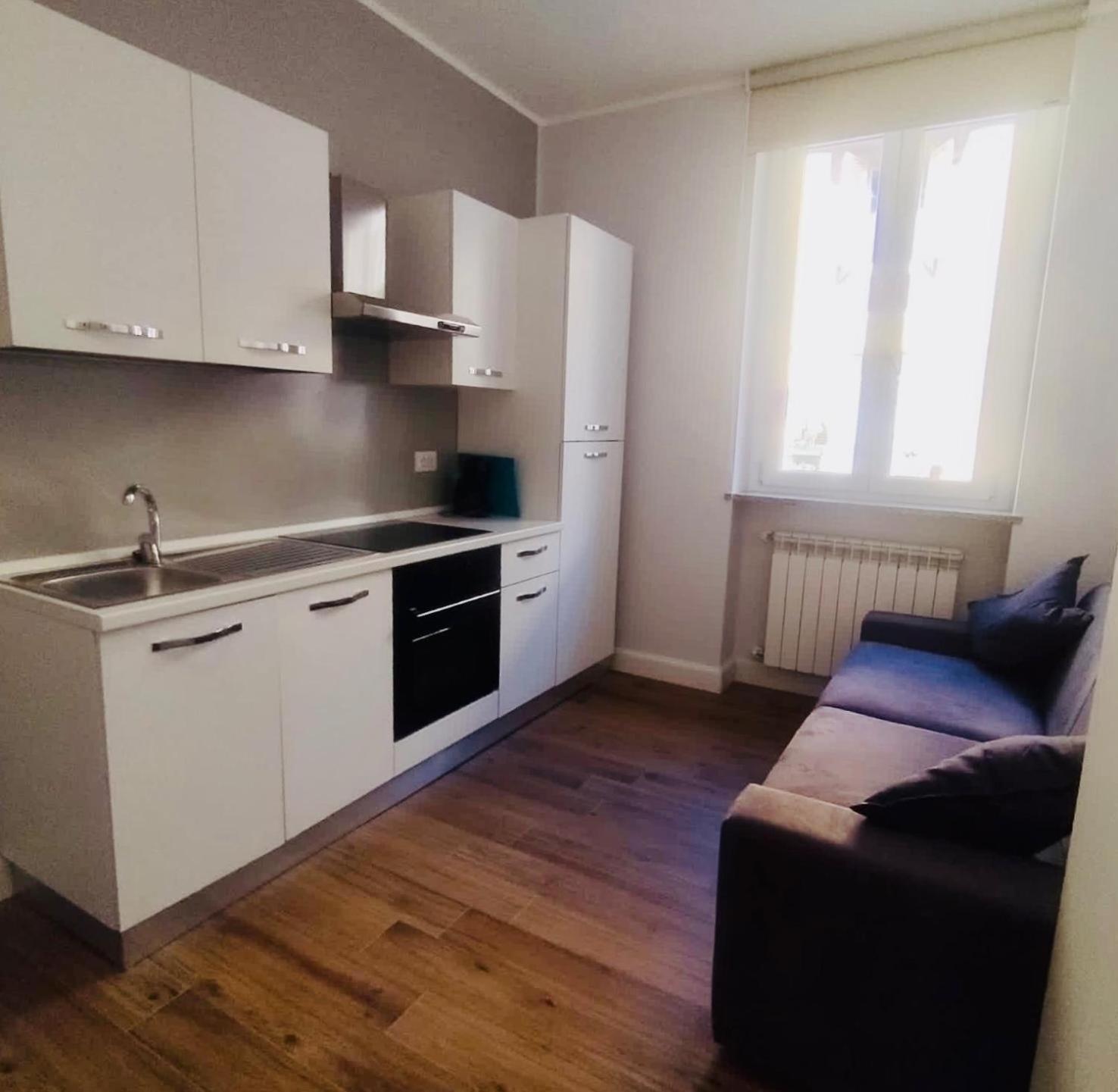 Hh Hermoso Housing Asti Eksteriør bilde
