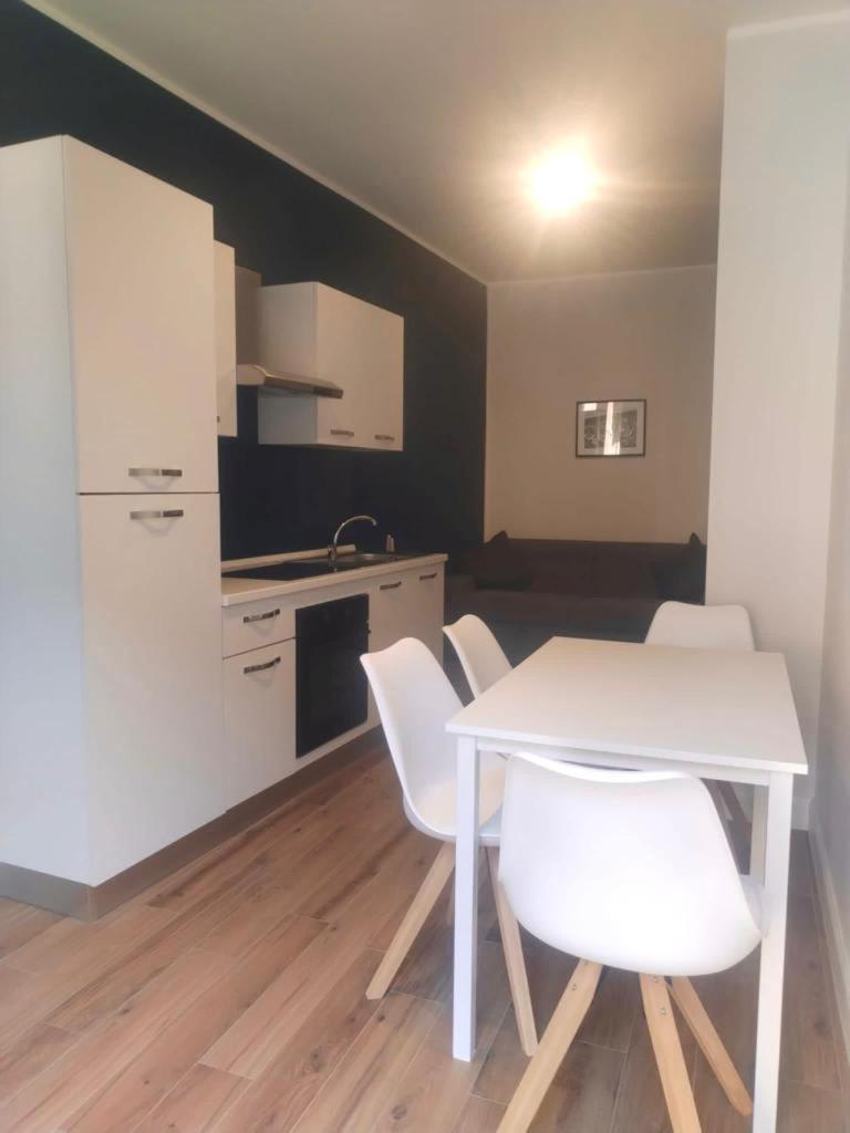 Hh Hermoso Housing Asti Eksteriør bilde